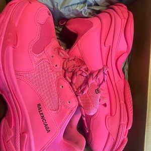 Balenciaga s sneakers